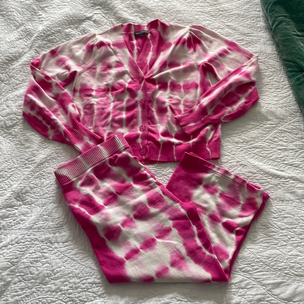 Generation Love - large/XL - Matching Sweater and Pants Pink Tie Dye